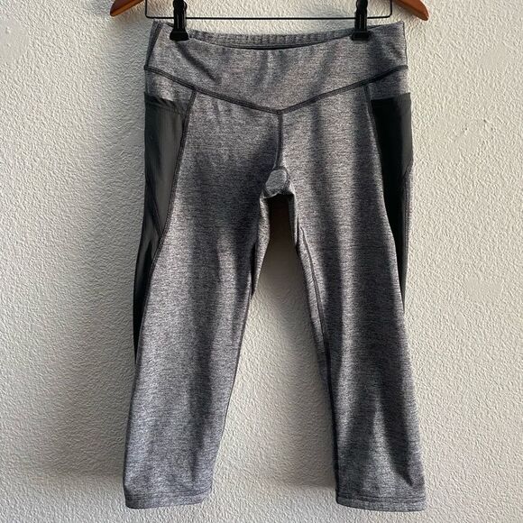 Lucy Activewear Endurance Run Capri Pants Small - Picture 1 of 4